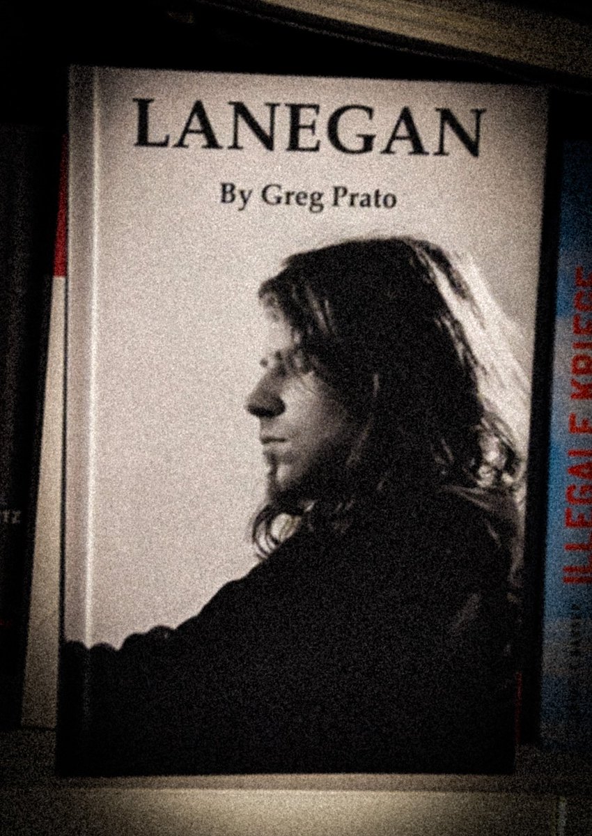 QOTSALIVE's tweet photo. Give it a try! 

"L A N E G A N" by Greg Prato 

With some cool anecdotes from a few fellows! 

#marklanegan #screamingtrees #qotsa #nickoliveri #jefffielder #nirvana https://t.co/S8LZUrP4Qs