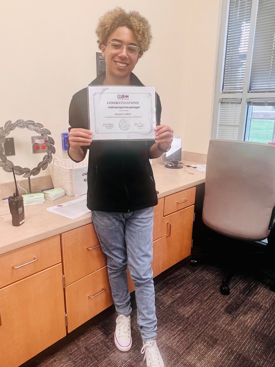 MsMendozacrew's tweet image. We sure do love our Club Rewind staff here at Rennell! Congratulations on this achievement! #clubrewind #communityprograms @rennellredhawks @CyFairISD 🎉