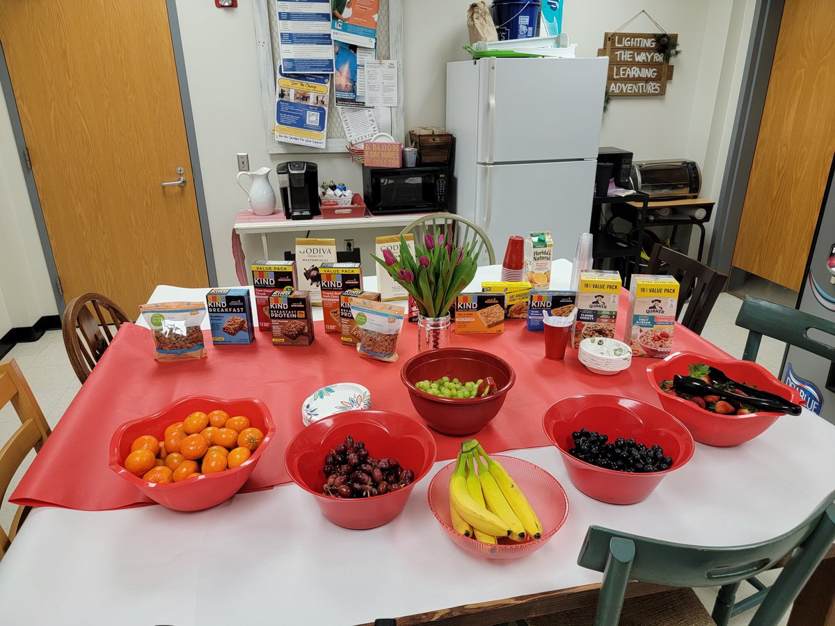 fisd_nursing's tweet photo. Boals EL Go Red! https://t.co/FfuEAL8kfk