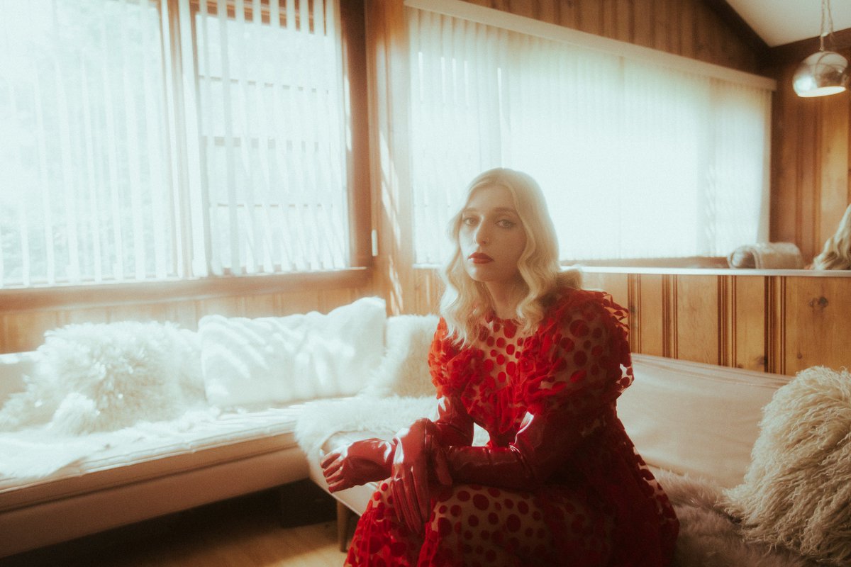 .<a href="/Verite/">VÉRITÉ</a>’s third album, love you forever, is out now 🩸🩸🩸spotify.link/loveyouforever