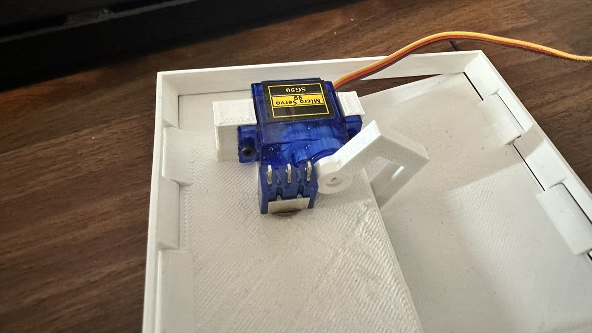 sdbruder's tweet image. Small steps forward #uselessmachine #arduino #openscad #3dprinting