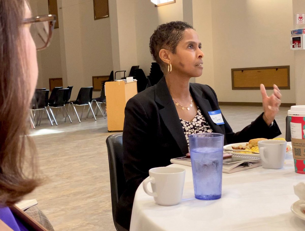 Health4Texas's tweet photo. EHF helps @TexasDiocese congregations focus their efforts to have the greatest impact on community health. @DrAnnBarnes_EHF  sat down with Central Texas area clergy &amp; lay leaders this week for a breakfast conversation about this important work. 

#HealthNotJustHealthCare https://t.co/U8WNVHgKrn