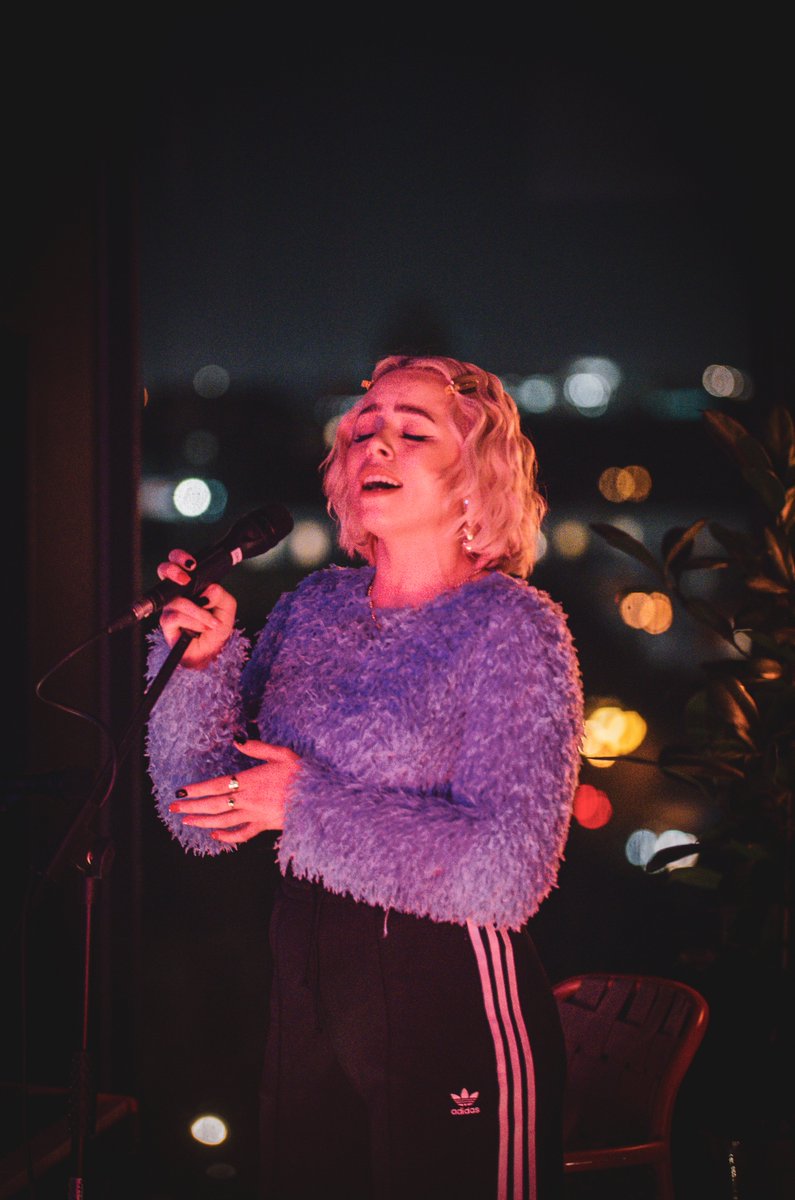 AloftDublinCity's tweet photo. Live@Aloft - @FyaFoxMusic  😍

#liveataloft #alofthotels #irishartists #concert #musiclover https://t.co/y0vcEZBUyY