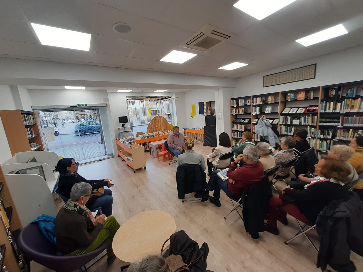PalmaCultura's tweet photo. 📕Taller de lectura “Matar sense passar pena”
👉🏻Amb l’escriptor i editor, Sebastià Bennasar.
#PalmaCultura #FebrerNegre
@embatllibres @ajuntpalma @toninoguera @tinacodina @MiquelAngelCR @marcosaugust11 https://t.co/MEzVwLwWVb