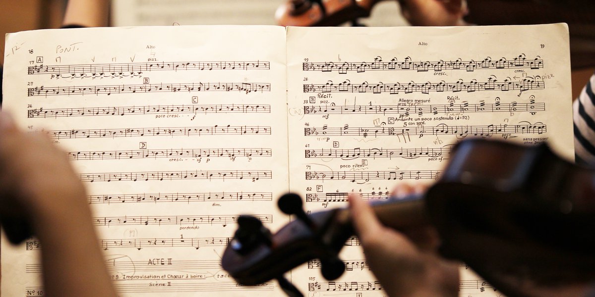 RoyalAcadMusic's tweet photo. 📣 Are you part of a string quartet or know someone who is?

Applications for the Nina Drucker Quartet Fellowship are now open!

Find out more about how to apply here > https://t.co/oVsEmv3G3Z

🚨 Deadline: Friday 10 March, 5pm

#StringQuartet #Fellowship #London https://t.co/0CeIbbwG4g