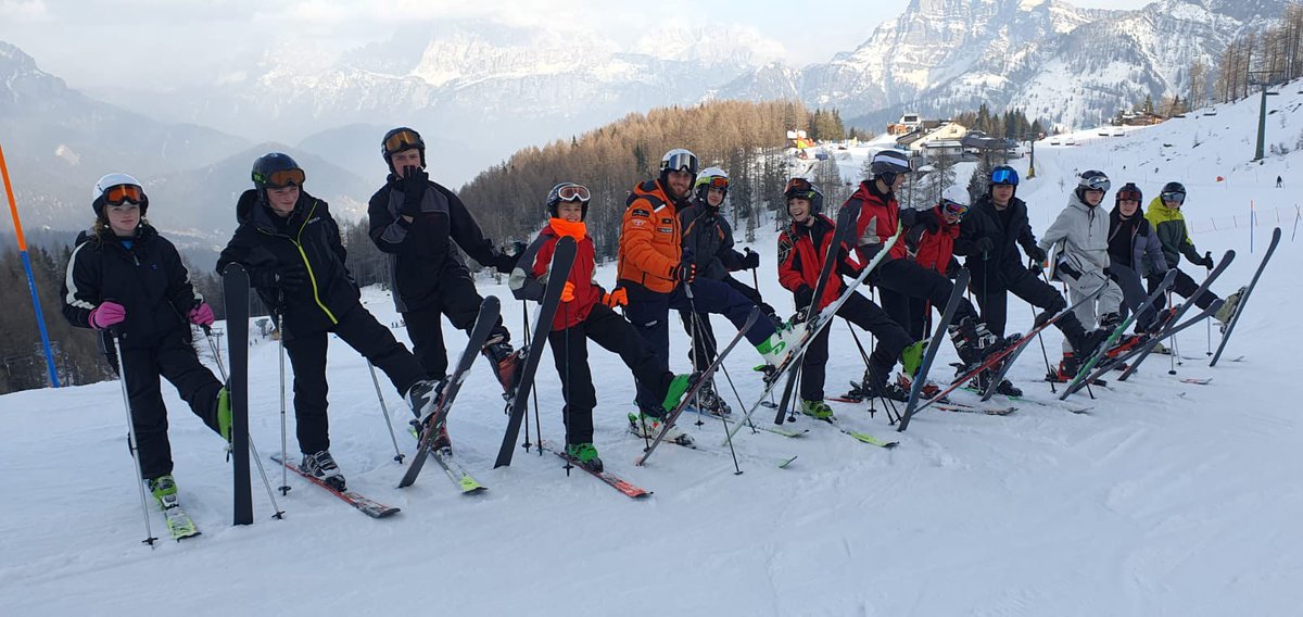 SkiWoodrush's tweet photo. Penultimate day! ⛷️ https://t.co/MSxZc9PPfC