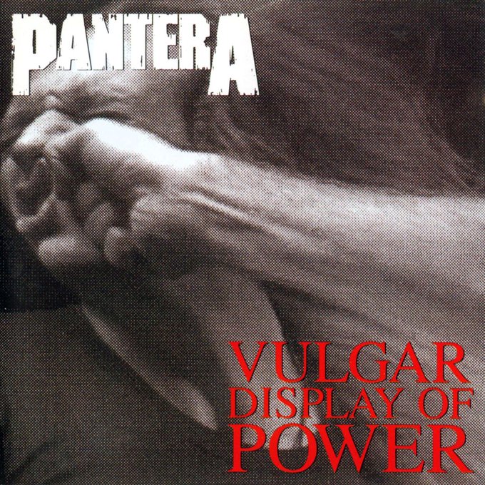 #TalDíaComoHoy en 1992, PANTERA publicaban 'Vulgar Display Of Power' #Pantera #VulgarDisplayOfPower  youtube.com/watch?v=AkFqg5…
