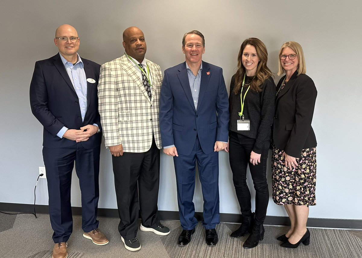 PRMegK's tweet photo. Always fun to run into fellow Flyers! Thanks @LtGovHusted for visiting @HamiltonCoESC and promoting business and school partnerships. #ProUD @UDaytonAlumni โ๏ธ https://t.co/CjxJDWcHx2