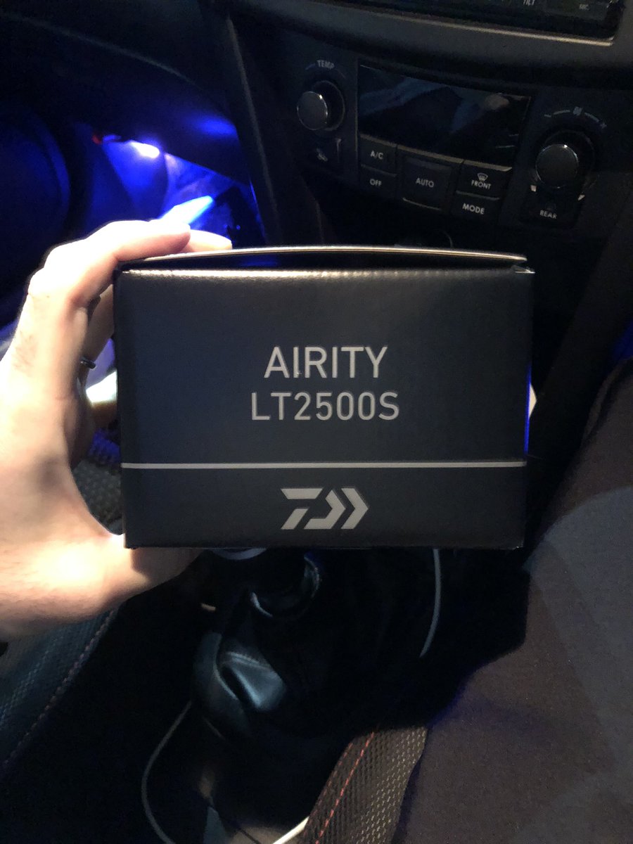 doilkun2's tweet image. 買ってしまった...😊ふふっ
#DAIWA
#AIRITY