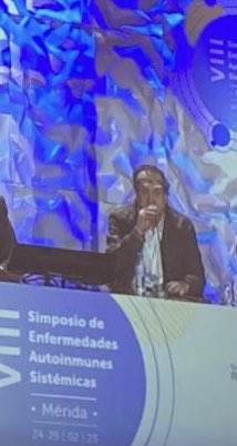 jesussanzsanz44's tweet photo. Concluimos la jornada de viernes de #SimposioERAS23. Ha sido un día de gran nivel de ponencias, #Lupus #Esclerodermia, #Sjögren, #Miositis. Mañana más. https://t.co/pfLeulHs66
