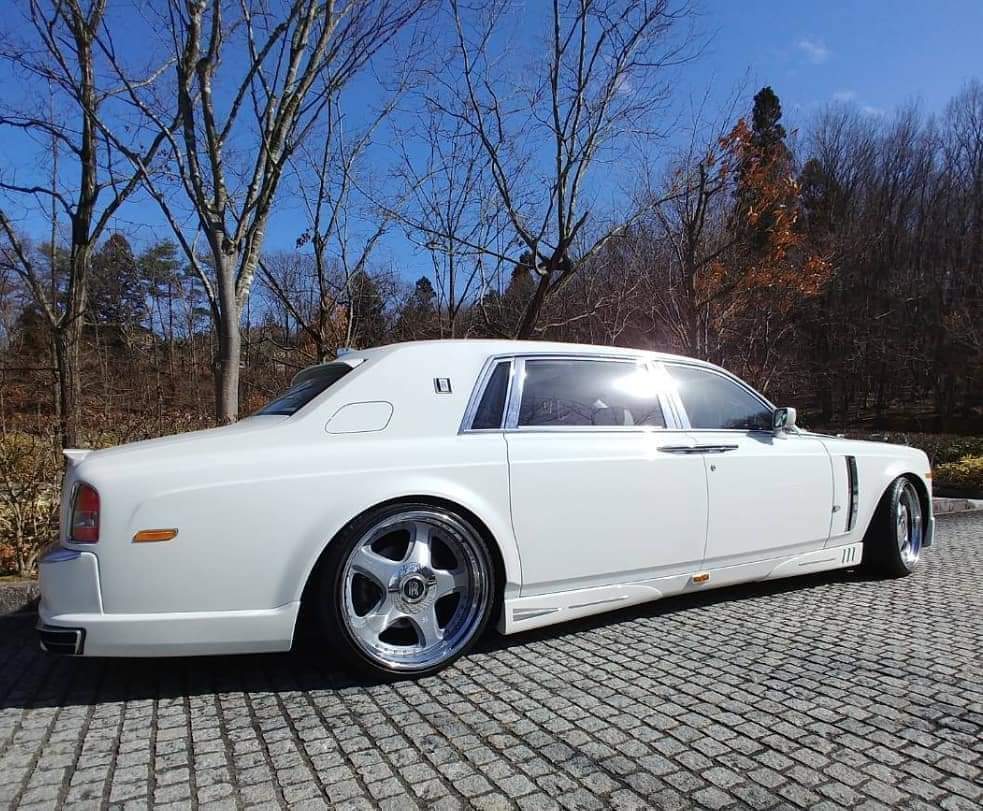 JUNCTIONPR0DUCE's tweet photo. #ロールスロイス
#phantom
#ファントム
#trust1
#トラスト1
#scara
#トラストワン
#infinitewerks
#24
#wheel
#scaraforged
#武富
#スカラーフォージド
#rr
#武富孝博
#ewb
#taketomi
#スカラー
#vip
#jp
#scara
#japan
#roofwing
#vipcar https://t.co/0cMyzxUFuE
