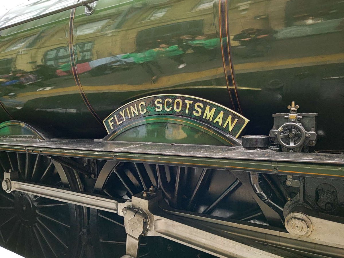 railadvent's tweet photo. Flying Scotsman centenary celebrations at Edinburgh Waverley https://t.co/3dlIlRyrUk #railway #rail #train #Hornby #Scotland #Edinburgh #EdinburghWaverley #ScienceMuseumGroup #NationalRailwayMuseum #No.60103'FlyingScotsman' https://t.co/bW4UyYt5lu