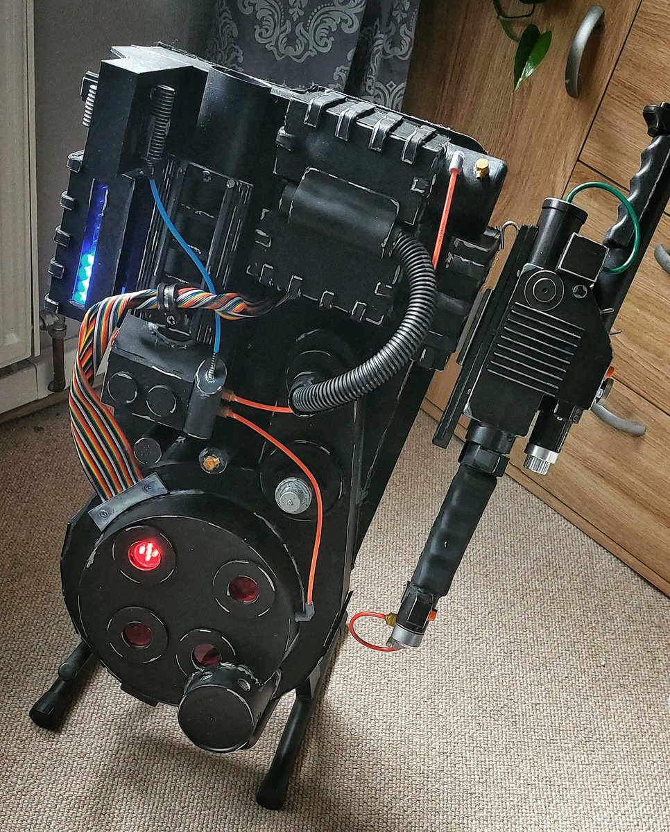 matt_else's tweet photo. Another pack about finished and off to his new home #craft #art #ghostbusters #handmade #cosplay #movie #film #Props #scifi #paranormal #ghosts #afterlife #firehouse https://t.co/Jg7Dv24X5O