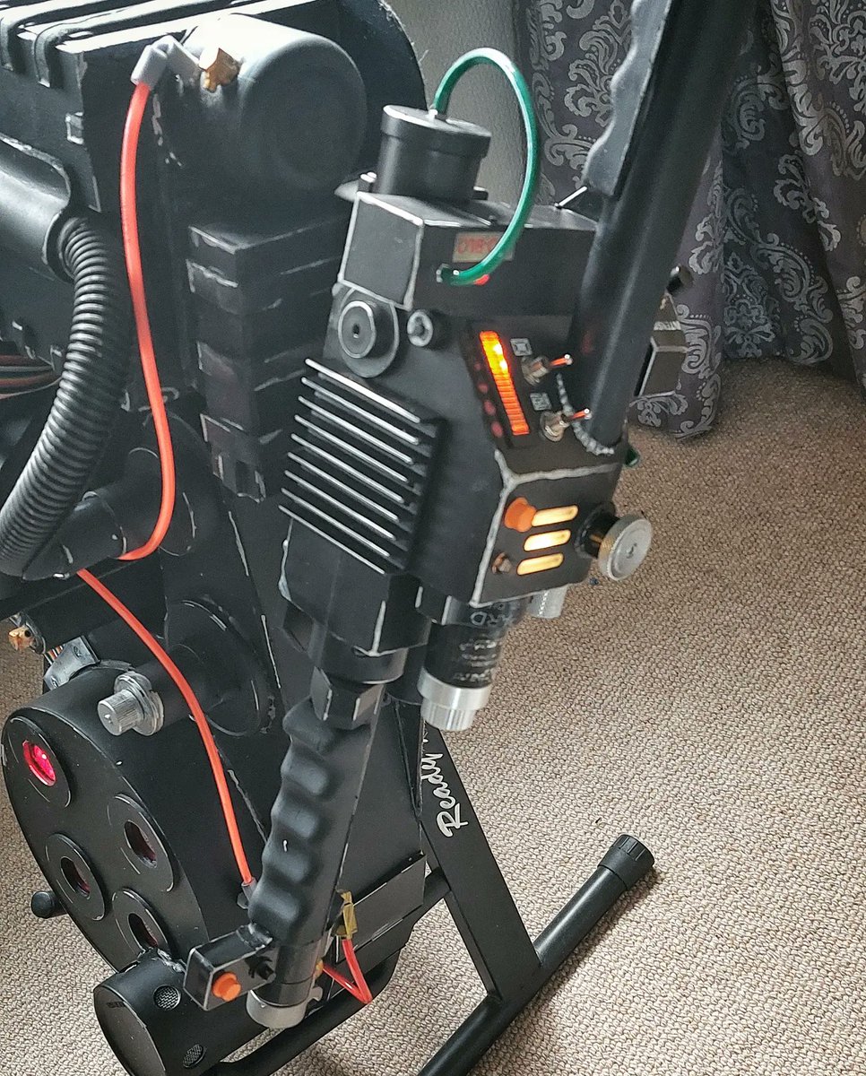 matt_else's tweet photo. Another pack about finished and off to his new home #craft #art #ghostbusters #handmade #cosplay #movie #film #Props #scifi #paranormal #ghosts #afterlife #firehouse https://t.co/Jg7Dv24X5O