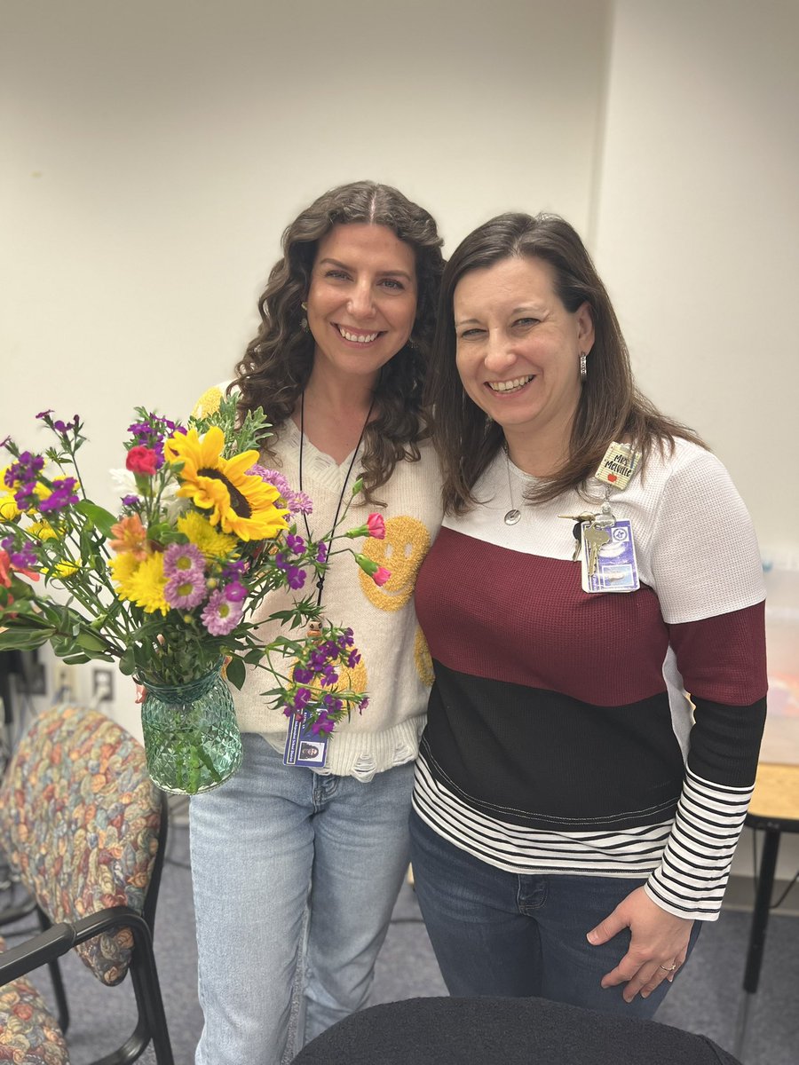 SlaughterES's tweet photo. First grade appreciated @BathmanEDU for our IC Appreciation Day! #slaughterstrong2223 #mymisd #slaughterliveskind https://t.co/jggAdICJ1o