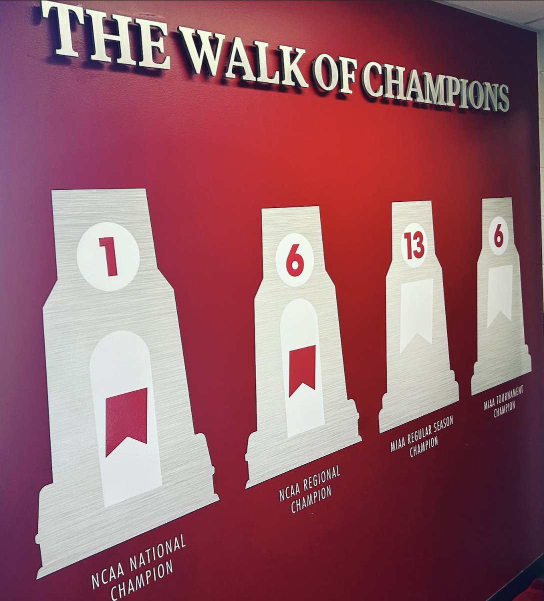 🚨2023 Elite Residential Camp🚨
Dates: July 11th - 13th
Cost: $350 Resident $300 Commuter
Sign up here:  jenniessoccercamps.com/camps.cfm