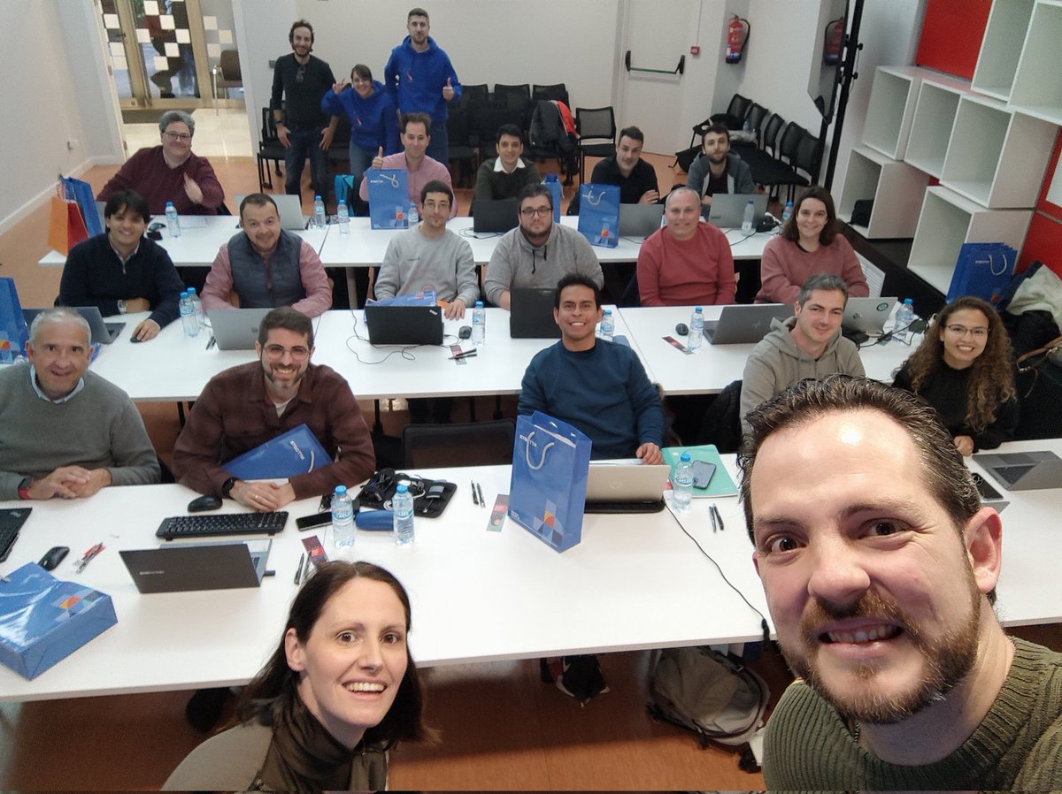 Rocío (@rromero_lopez) on Twitter photo Primer workshop del #GPPB2023 sobre #PowerBI finalizado con éxito.
#PowerPlatformValencia
<a href="/jbarnandis/">Jorge Blasco</a> <a href="/MarPedroche/">Mar Pedroche</a> Primer workshop del #GPPB2023 sobre #PowerBI finalizado con éxito.
#PowerPlatformValencia
<a href="/jbarnandis/">Jorge Blasco</a> <a href="/MarPedroche/">Mar Pedroche</a>