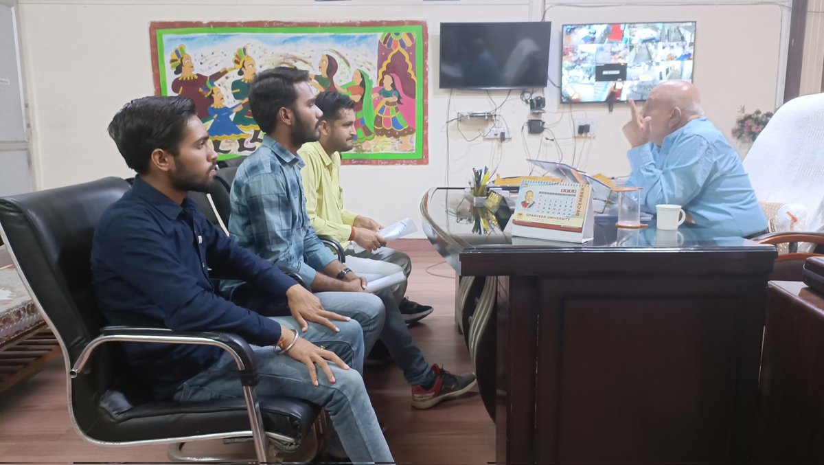 rishabhawasthig's tweet photo. आज भारतीय विद्यार्थी सेना द्वारा महाराजा छत्रसाल बुंदेलखंड विश्वविद्यालय छतरप��र (मध्यप्रदेश) के कुलसचिव को कुलपति के नाम विश्वविद्यालय की अव्यवस्थाओं को लेकर पाँच सूत्रीय मांग पत्र सौंपा।
@ShivSenaUBT_ https://t.co/KU6Q3uDMbT
