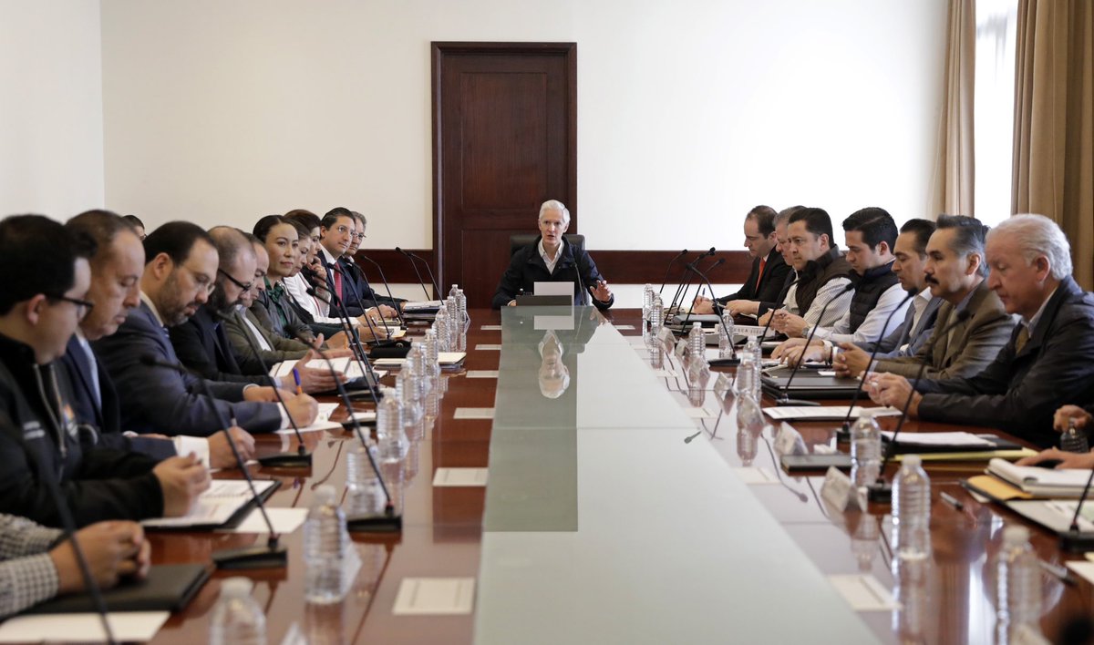 Reunión de Gabinete del <a href="/Edomex/">Gobierno del Estado de México</a> para coordinar acciones en favor de las familias mexiquenses.