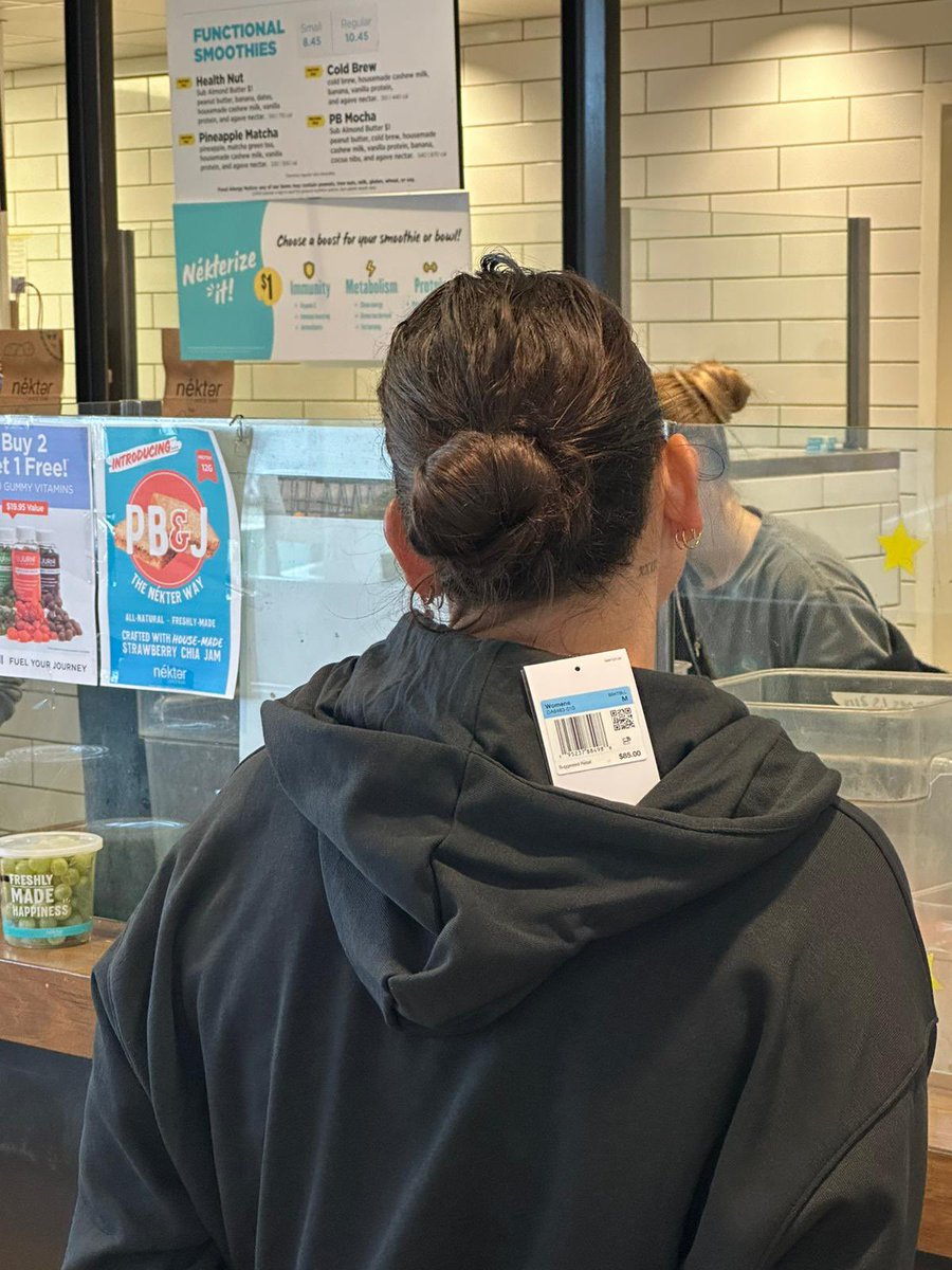 anamartinscwb's tweet image. Mais um dia normal aqui na Califórnia 😅 #naojulgo #sóobservo