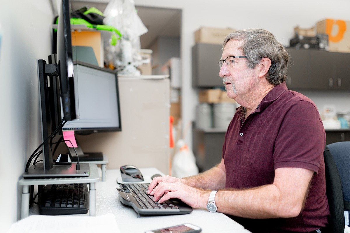 John Clague, Professor Emeritus, Earth Sciences, Faculty of Science — 2022 SFU Newsmaker Lifetime Achievement

“SFU, in particular, has fostered the relationships I have developed with the media, and for this I am extremely grateful.”

Read More:
sfu.ca/sfunews/storie…