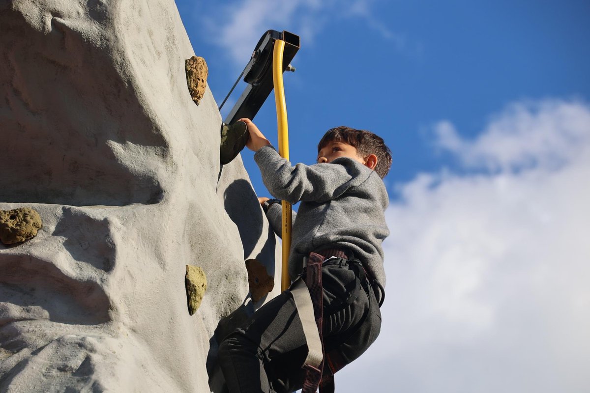Robert Upton (@ymheadmaster) on Twitter photo Do you have resilience? Developing it in our young children is vital. My latest blog tinyurl.com/222vjes4 looks at how we can prepare our children for the future. <a href="/iapsuk/">IAPS</a> <a href="/GoodSchoolsUK/">The Good Schools Guide</a> <a href="/YateleyManorSch/">Yateley Manor School</a> #resilience #optimisim #positivemindset #positivethinking Do you have resilience? Developing it in our young children is vital. My latest blog tinyurl.com/222vjes4 looks at how we can prepare our children for the future. <a href="/iapsuk/">IAPS</a> <a href="/GoodSchoolsUK/">The Good Schools Guide</a> <a href="/YateleyManorSch/">Yateley Manor School</a> #resilience #optimisim #positivemindset #positivethinking