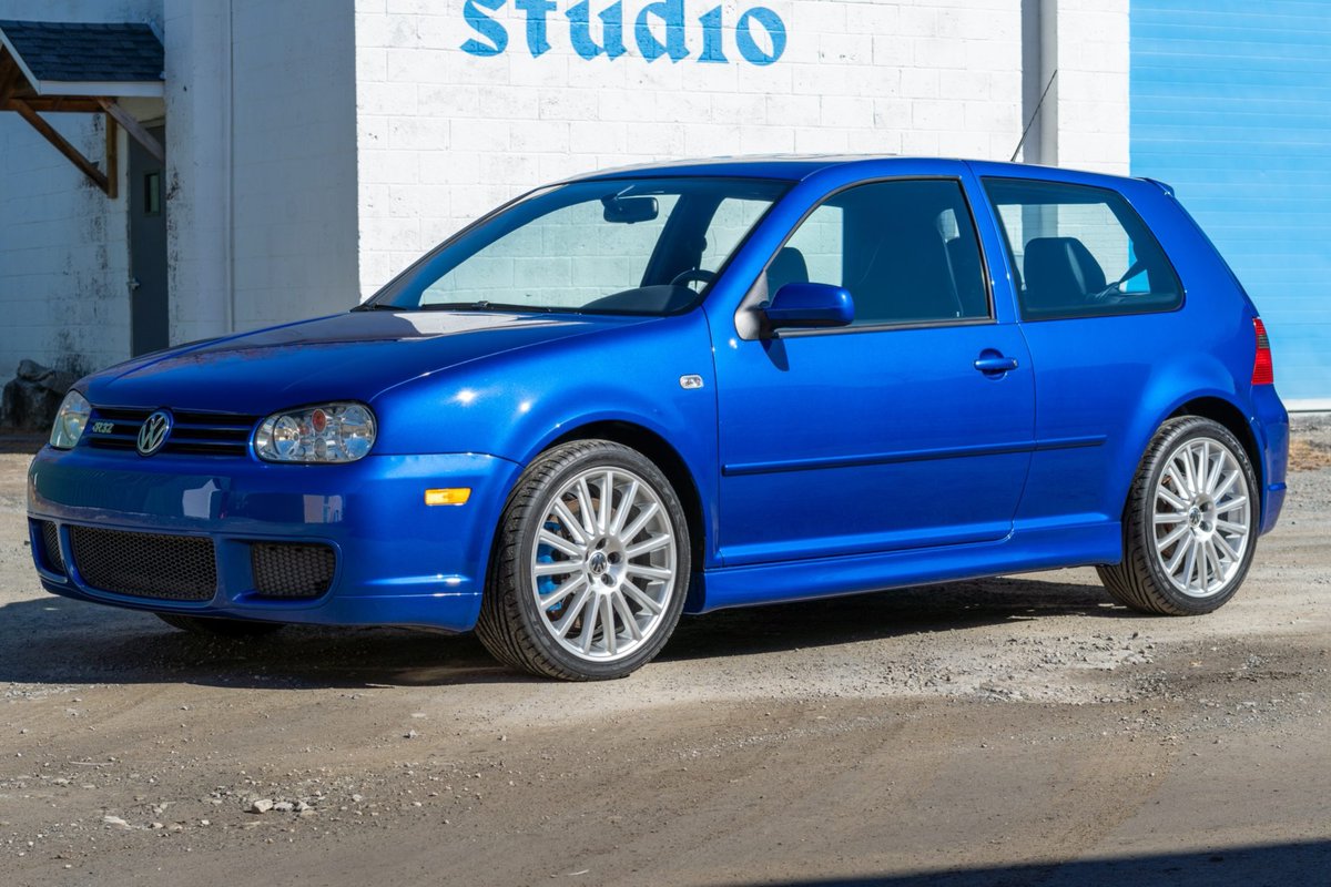 Bringatrailer's tweet image. Sold: 97-Mile 2004 Volkswagen R32 for $104,000. bringatrailer.com/listing/2004-v…