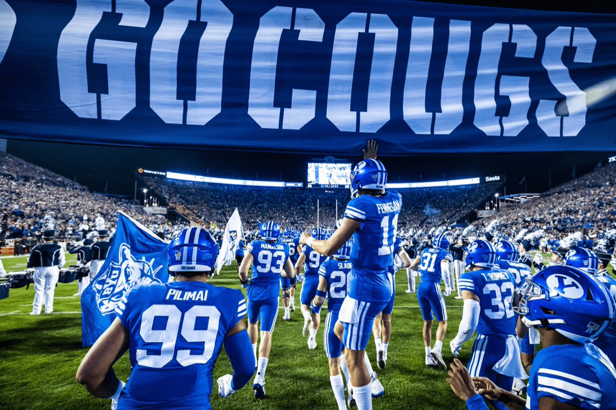 cjhibbler6's tweet photo. Where my @BYUfootball Fans at?? Show some Love🔵⚪️ @BYUSportsNation @rakoto10 @BYUFBRecruiting https://t.co/EsqdpRy9hG