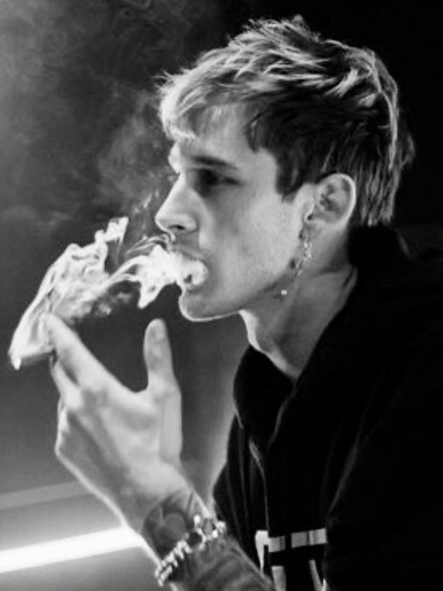 machineguncol's tweet photo. sometimes you’re the only thing that 
keeps me going @machinegunkelly 🖤 https://t.co/OOkd0ZL3c1