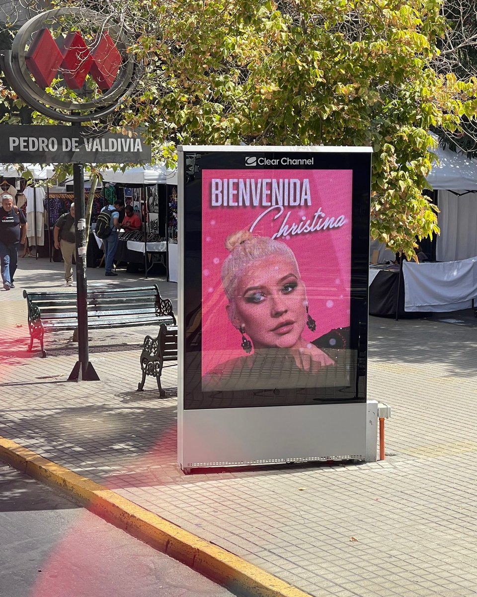 Bienvenida a #Santiago de #Chile <a href="/xtina/">Christina Aguilera</a> ❤️

#XtinaEnChile #Xtina #ChristinaAguilera
