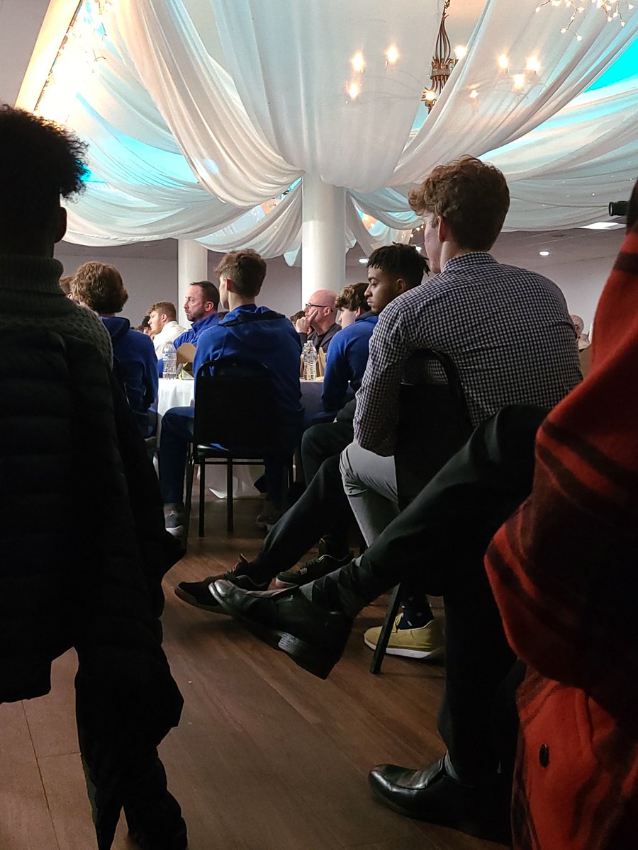rondeaneArt's tweet photo. @rhsbballALLIN coaches and RHS Red Devils student athletes would like to give a special thank you to the Kiwanis Club, Elks Country club and guest speaker #KentBenson for an amazing, inspiring and life changing sectional luncheon. #6Ds https://t.co/M4m4ryXcvg