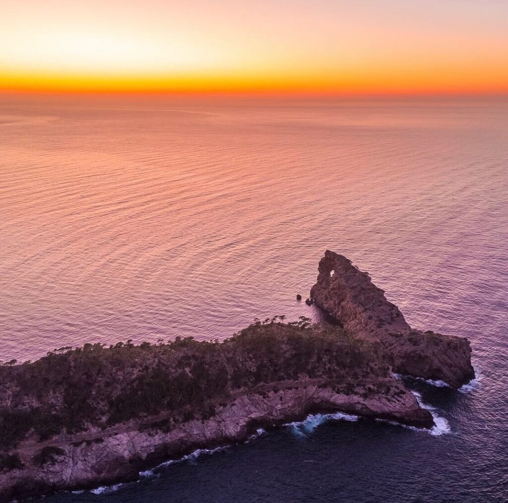 Bona tarda!!!
La menció d'avui és per aquesta fotografia de @shotbyxp 

Vos convidam a visitar la seva galeria!!!

#igersmallorca #igersbalears #igersspain #igers #illesbalears #mallorca #mallorcaisland #mallorcaparadise #mallorcamagic #mallorcamoments #… instagr.am/p/CpDmBD3DUrv/