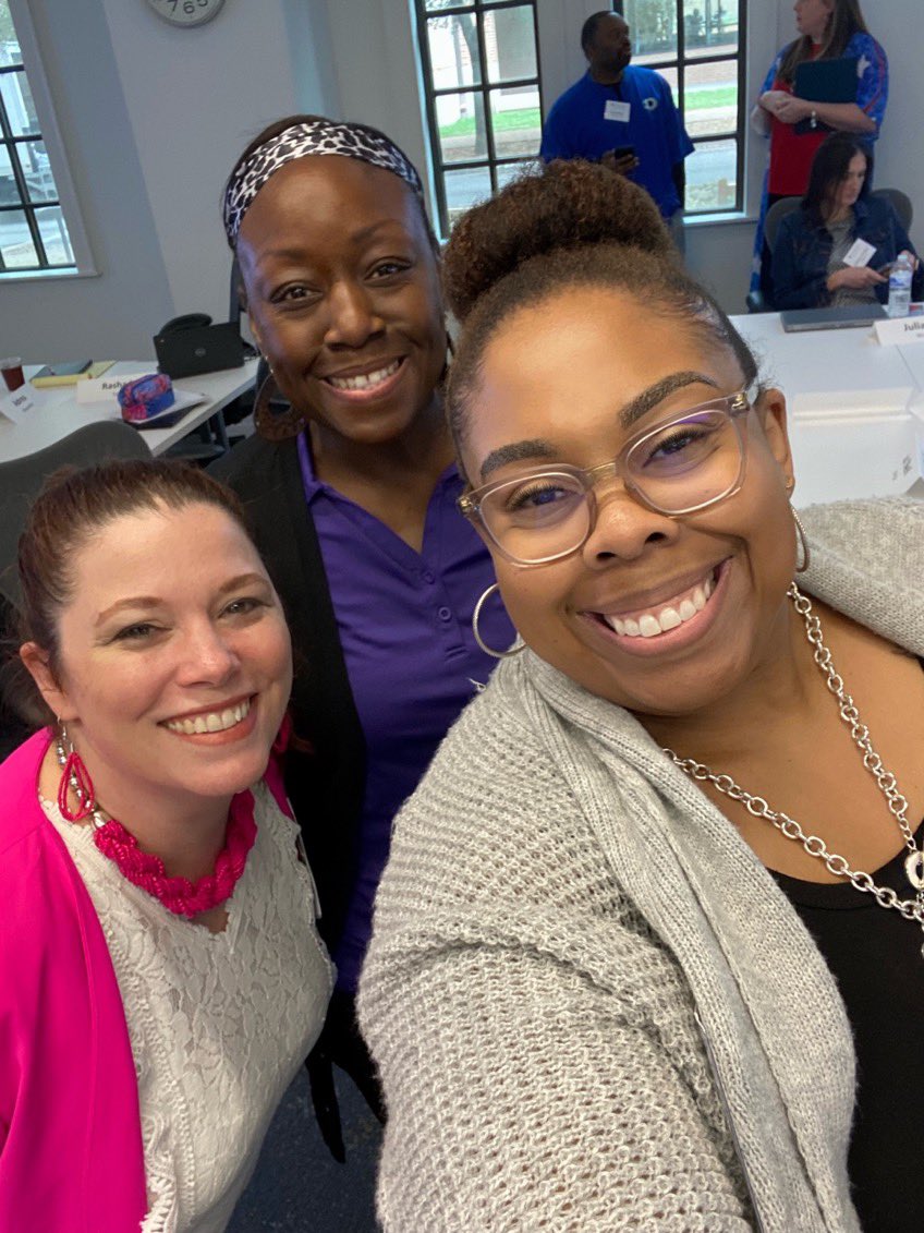 DocOfHighHopes's tweet photo. One of the best parts of @Leaderpartners is the collaboration with #LifetimeLearners! I’ve met some amazing @willisisd Leaders along the way! We’ve laughed, talked, &amp; shared resources! #Thankful #RiceLeadership https://t.co/p30E2x5xa6