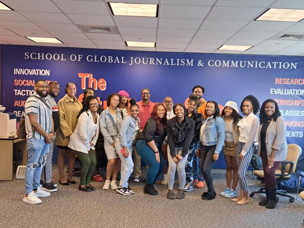 jana_duckett's tweet image. “Love Your Major Week” continues… Great time yesterday in the @MSUStrategyShop as students worked on their networking and professional presentation skills w/ @abelcom, @imrehealth, and #SCOMUp alumni. Thank you to everyone for investing your time in our students!!!