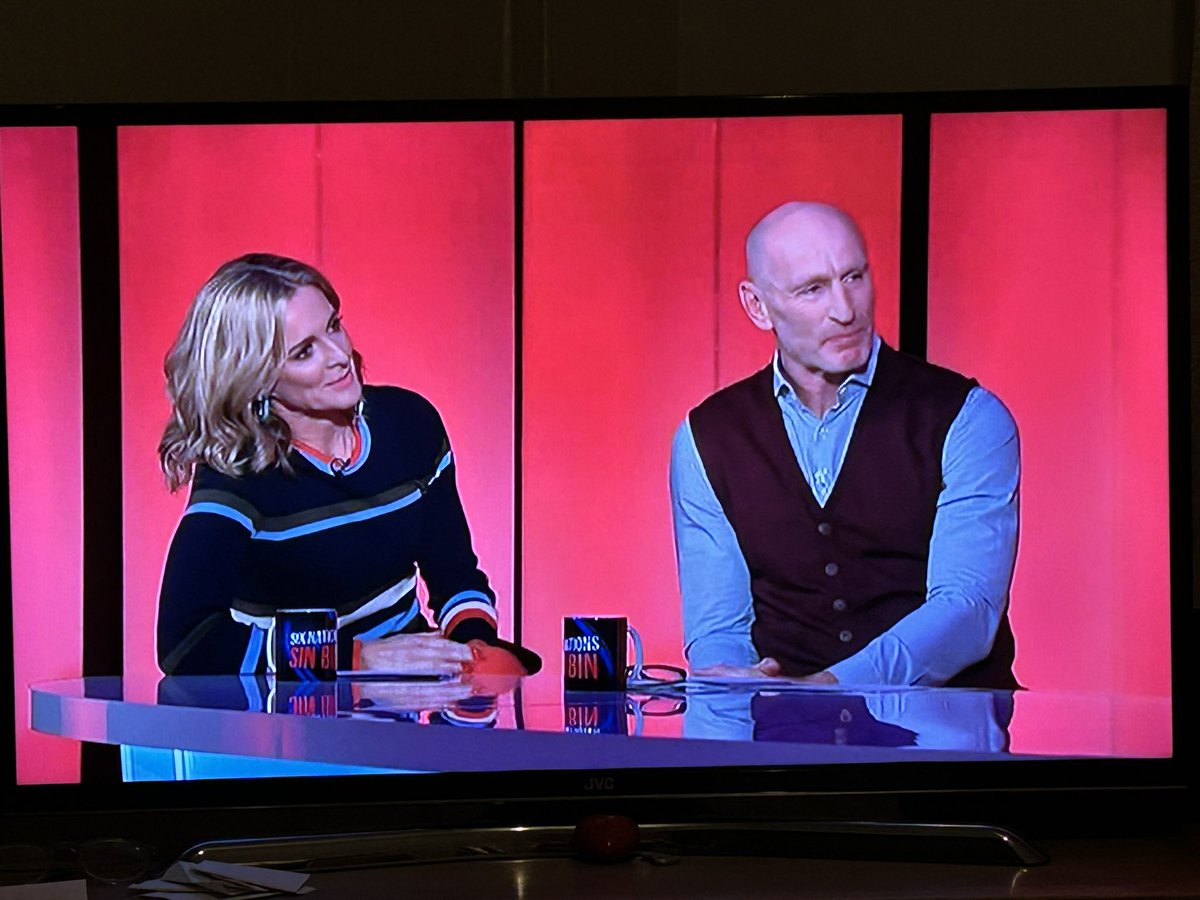 FISHBITE1234's tweet image. Loving the mention of #ammanford on tonight’s #sixnations #sinbin loving @OwainWynEvans @gareththomas14 @GabbyLogan #local #proud #rugby #ammanford #rhydamman #wales #cymru 🏴󠁧󠁢󠁷󠁬󠁳󠁿🏴󠁧󠁢󠁷󠁬󠁳󠁿🏴󠁧󠁢󠁷󠁬󠁳󠁿🏴󠁧󠁢󠁷󠁬󠁳󠁿🏴󠁧󠁢󠁷󠁬󠁳󠁿🏴󠁧󠁢󠁷󠁬󠁳󠁿🏴󠁧󠁢󠁷󠁬󠁳󠁿 👏👏👏👏