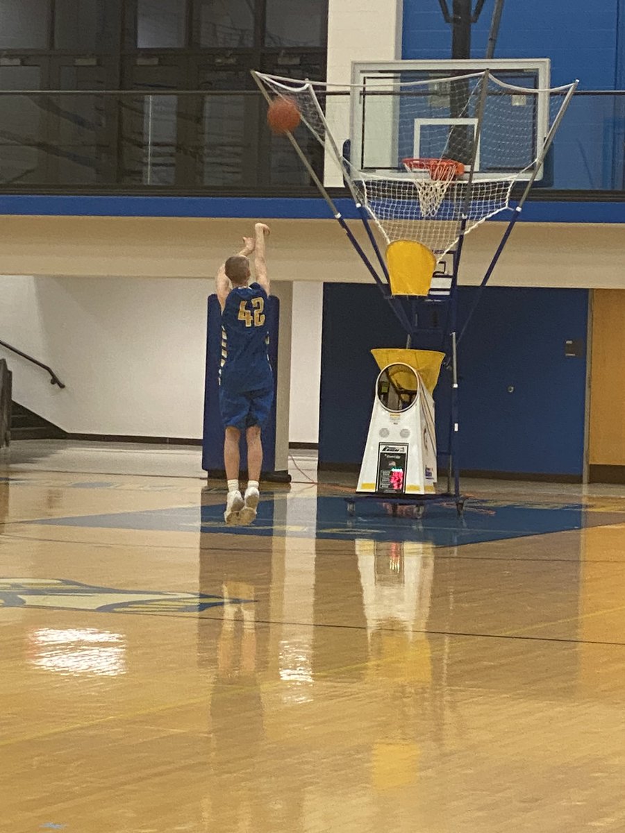 AtheniansCoach's tweet image. Should be a fun night tonight!  Old gym, packed house, and a young guy’s dreams come true tonight.  Senior Manager Derek Gobel is dressing tonight!