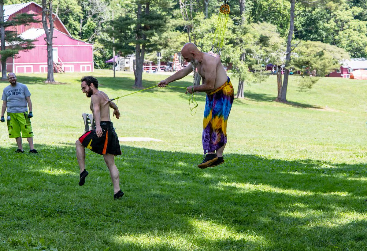 SuspenDCTeam's tweet photo. (One of my favorite shots from the day~)
Getting to run and pull Whittney around in this tandem pull/suspension was ridiculously fun and funny!
#hooksuspension #fleshhooksuspension #hookpull #SuspenDC #hooks #bodymods #piercings #hooklife #bodysuspension #hooklove @CampCrucible https://t.co/UhPuVfRfd7
