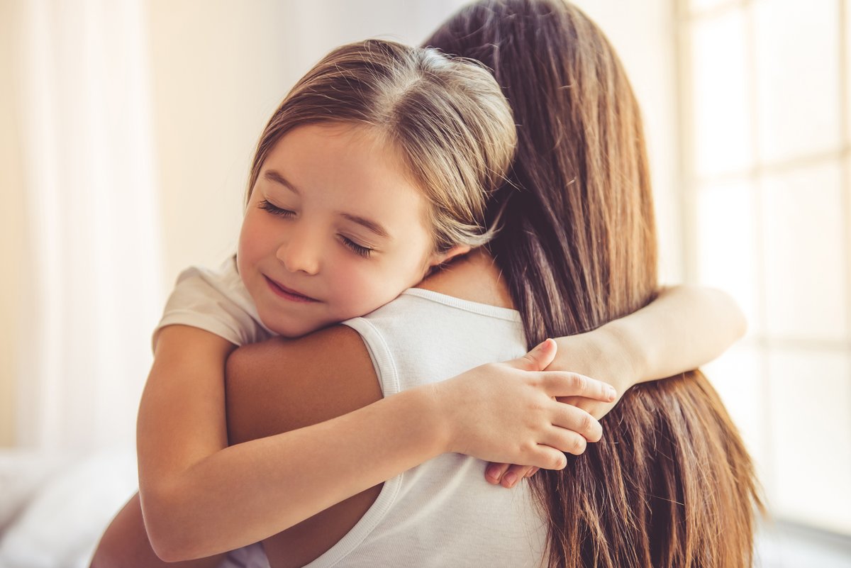 alliantenergy's tweet photo. Everyone needs a hug sometimes. So does your home! Take this month’s #PowerHouseChallenge and give your house a hug by sealing out cold air and adding insulation where needed.
https://t.co/kLFxRNuyao @PowerHouseTV https://t.co/D5iaUyCiQR