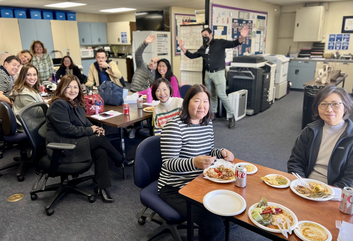 It's Friday! ESL staff is ready for the weekend!
.
#ABCAdultSchool #adultschool #EnglishAsASecondLanguage #ESL #Meeting #Lunch #Teamwork #CarneAsada #Enchiladas #HappyTeachers #EqualsHappyTeching #TheFirstStepToYourNextStep #ASecondOpportunity