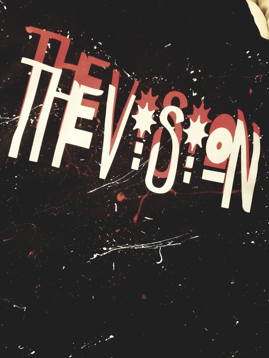 DPsmithteach's tweet image. That day when an DPHS alumni turns his 8th grade doodle into wearable art for his former teacher!❤