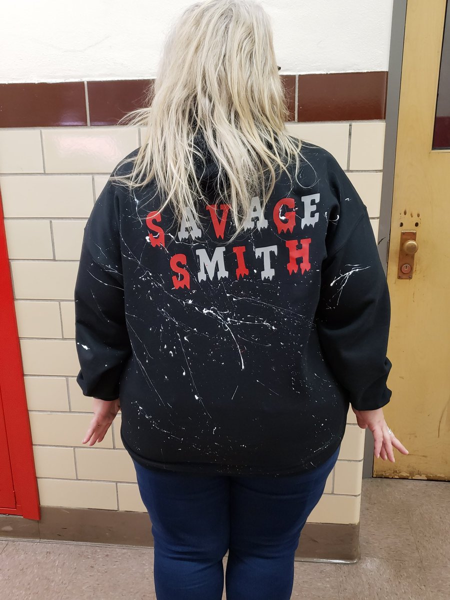 DPsmithteach's tweet image. That day when an DPHS alumni turns his 8th grade doodle into wearable art for his former teacher!❤