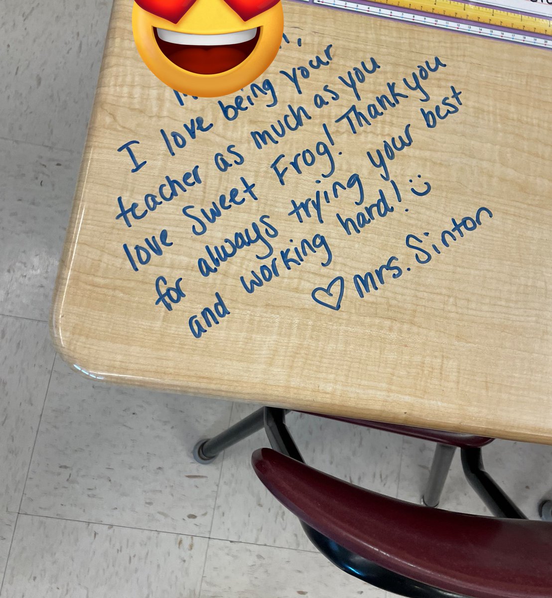 Mrs_Sinton's tweet photo. Friends kicked off their day with kindness notes on their desks 📝 #kindnessweek @ConcordGV https://t.co/TJKASkVsKx