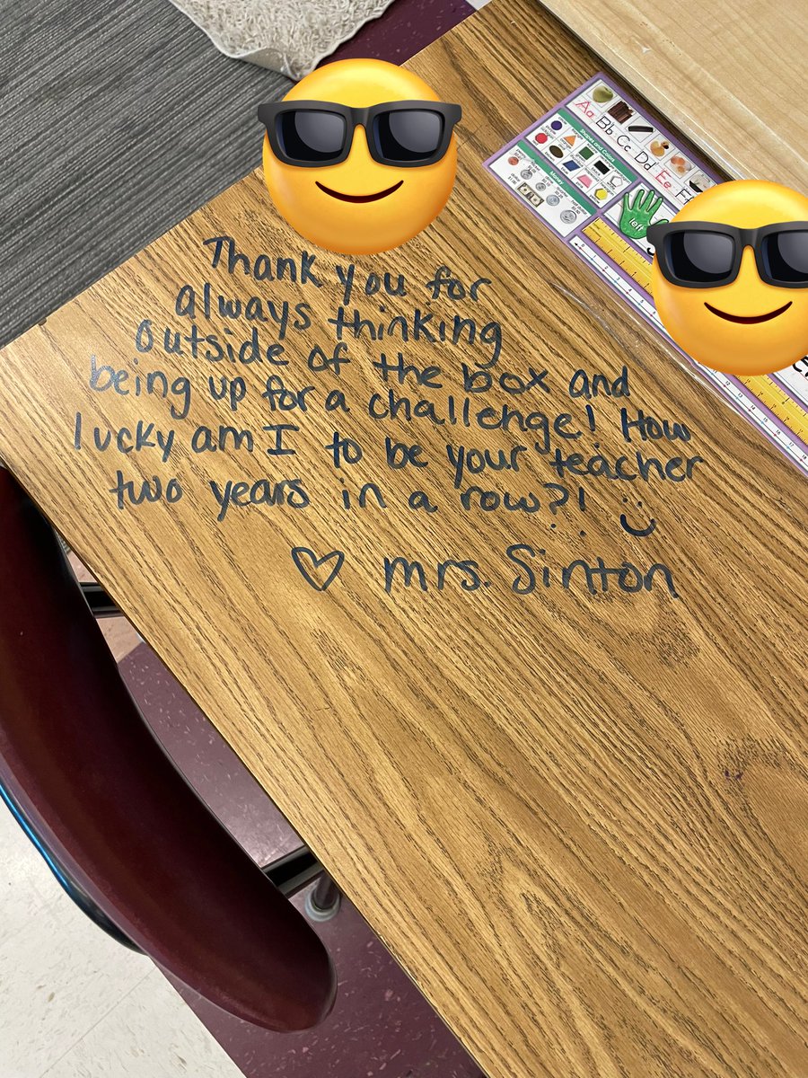 Friends kicked off their day with kindness notes on their desks 📝 #kindnessweek <a href="/ConcordGV/">Concord Elementary</a>