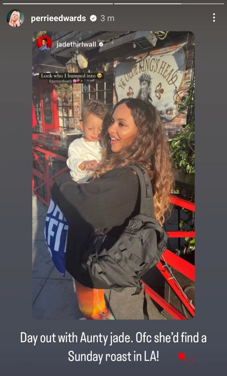 ArgPerrie's tweet photo. Perrie via Instagram Story:

"Salida con la tia Jade! Obviamente encontraría un sunday roast en Los Angeles" https://t.co/1ZkdExIE38