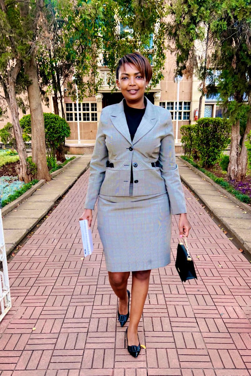 smutoro's tweet photo. I've been struggling not to comment about drama queen Sen. Karen Nyamu - living on taxpayers expense. Reading this: What exactly was the basis and reason for her nomination? Does she really know that she is badly demeaning the state office she holds? For how long will this go on? https://t.co/hqjE0HumsS