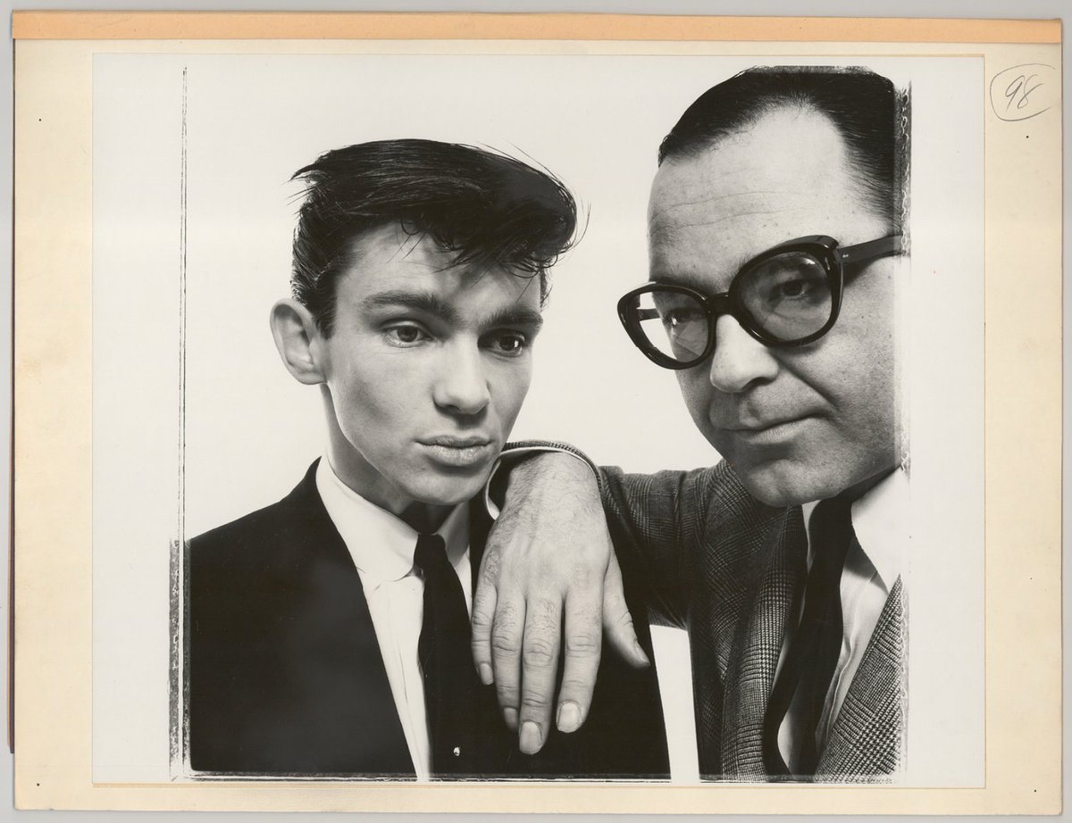 Gene Pitney and Aaron Schroeder in 1960, shortly after Pitney's signing to Schroeder's MUSICOR Records. Gene Pitney was the label's first star and most successful artist.

#GenePitney #1960s #singer