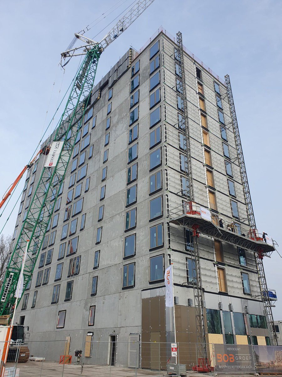 Op 16 februari is het hoogste punt van het door Foruminvest ontwikkelde project Ibis Styles Hotel Ahoy gevierd! Hier hebben wij in opdracht van BOBgroep bouw &amp; ontwikkeling het prefab betonnen casco mogen engineeren, produceren en monteren! stabielmanagement.nl/2023/02/20/hoo…