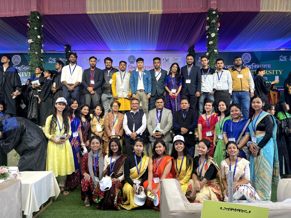 HirakjyotiGog18's tweet photo. Gauhati University
#30th_Convocation

@_NSSIndia @YASMinistry @DIPAKKU93471047 @GUCampusNSSUnit @nss_rdguwahati https://t.co/Mz5eV5cZJL