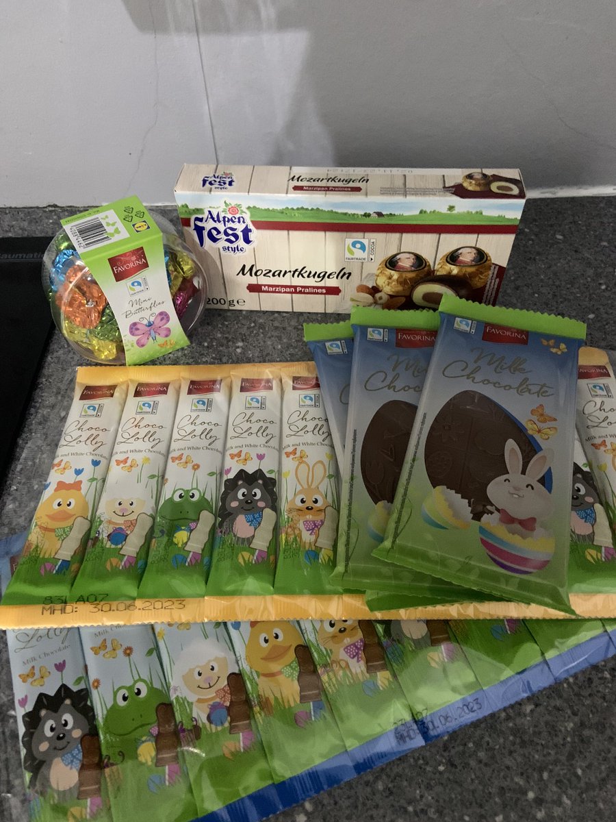 _msleitch's tweet image. Can you tell Fairtrade Fortnight starts next week? 🤩🙊 @FairtradeUKEd @FairtradeUK #prizes #learning #activties #FairtradeFortnight #Fairawareschool