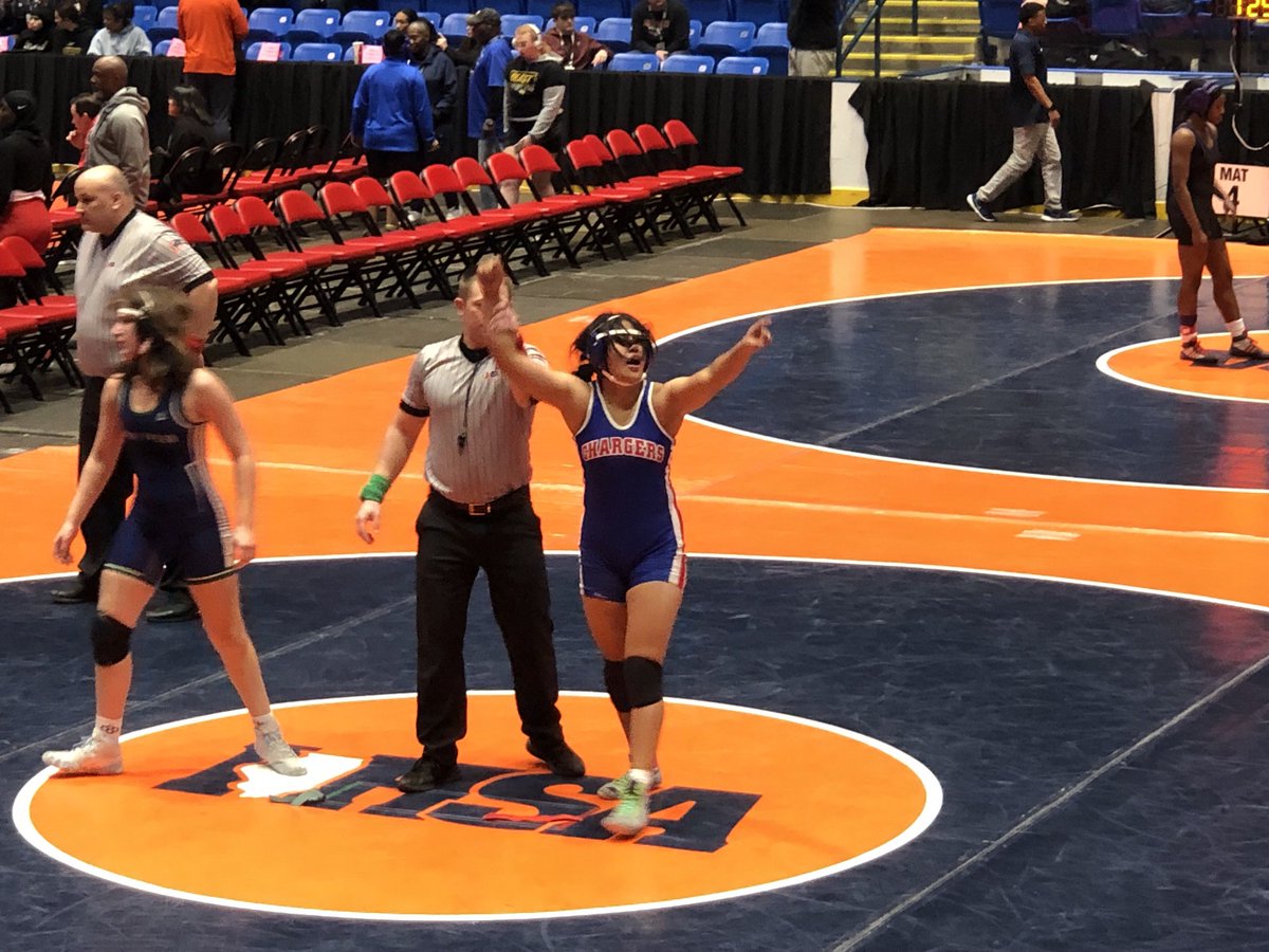 goDCHSathletics's tweet photo. Congratulations to Perla Lomeli on your 14-12 win and making it to Day 2 of the Girls State Tournament. ⁦@dhpreps⁩ ⁦@NWHPreps⁩ ⁦@CUSD300⁩ ⁦@DundeeCrownHS⁩ https://t.co/gtfMRFKPQM